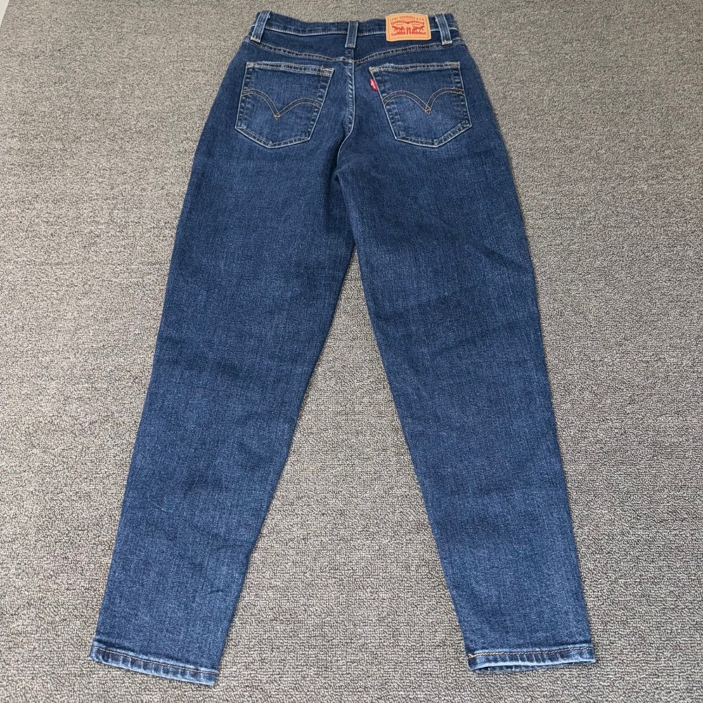 Levi's High Waisted Mom Jeans Dark Wash Tapered Leg Denim Size 25 Casual Wear